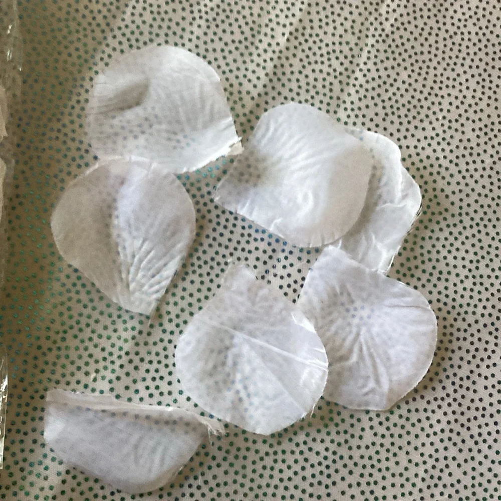 White rose petals silk 1 pack  used details accessories